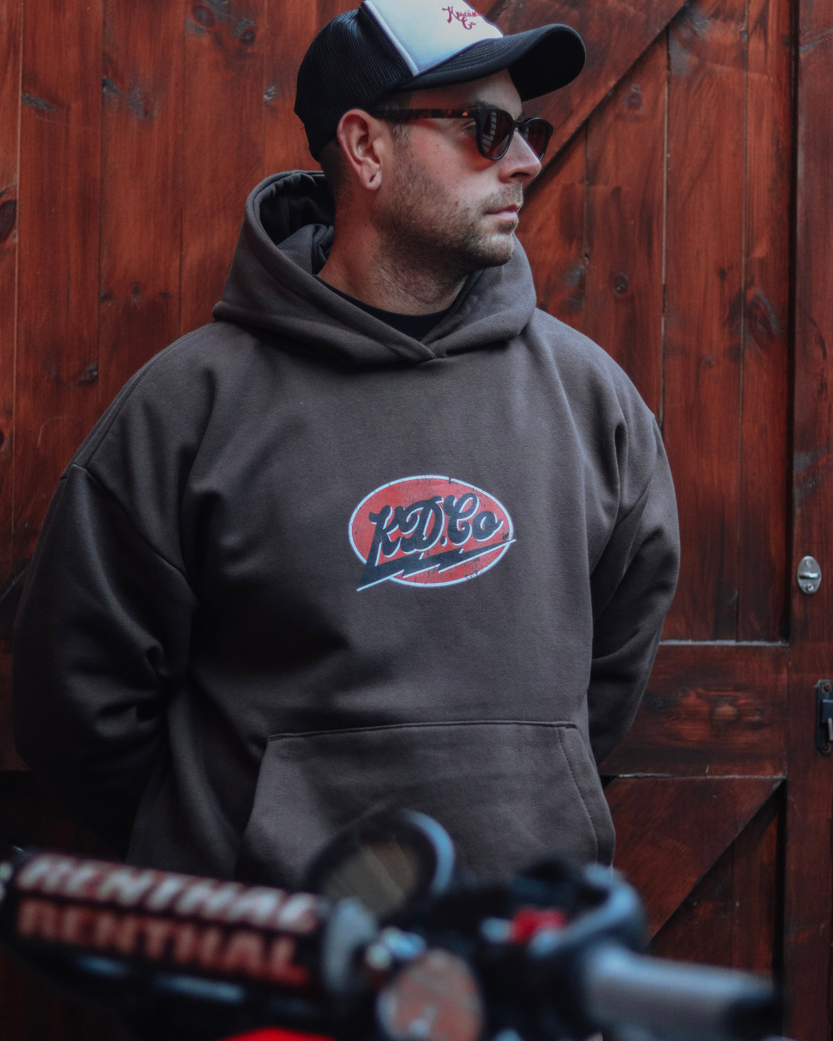 DAKOTA - Heavyweight Hoodie (Vintage Brown)