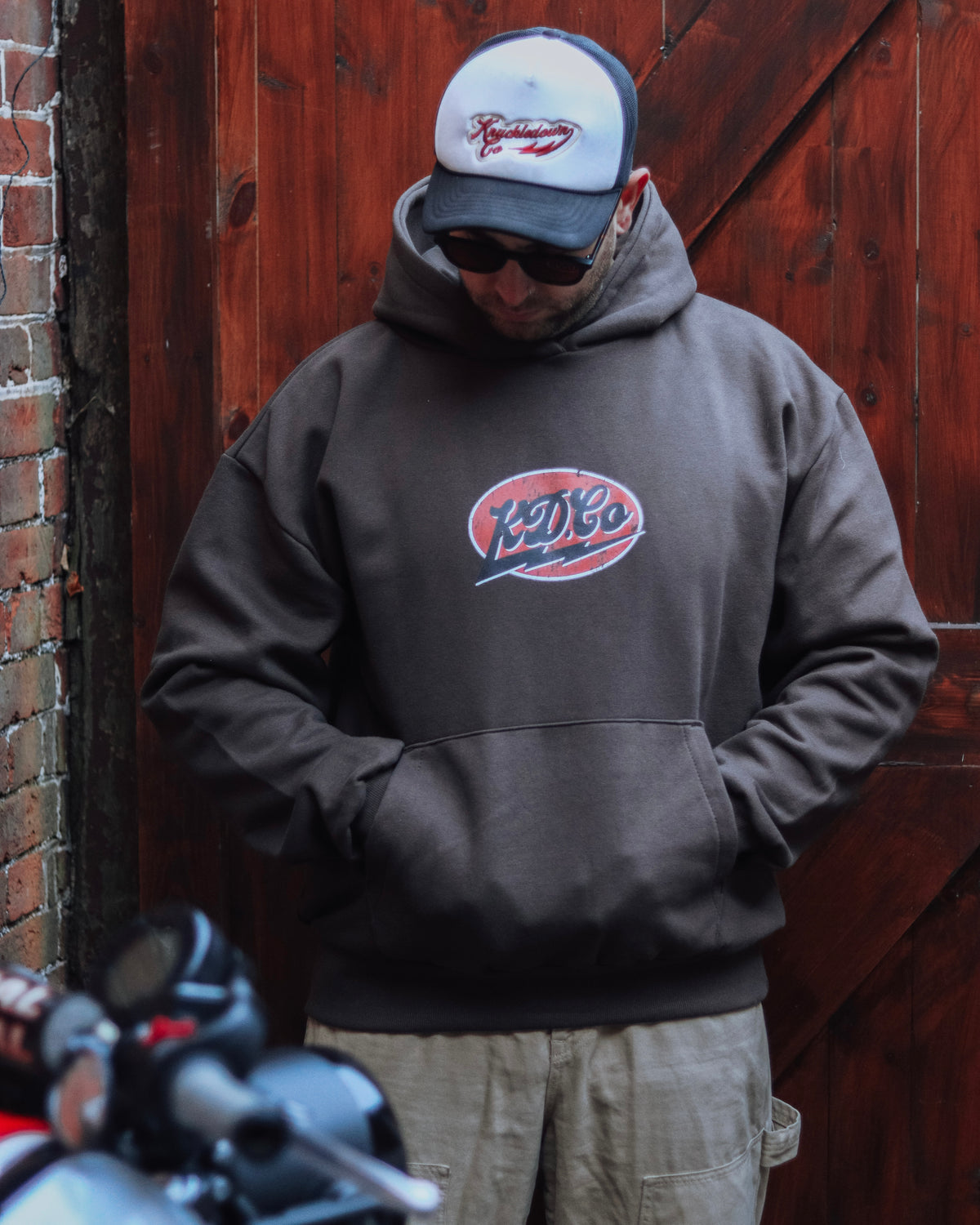 DAKOTA - Heavyweight Hoodie (Vintage Brown)