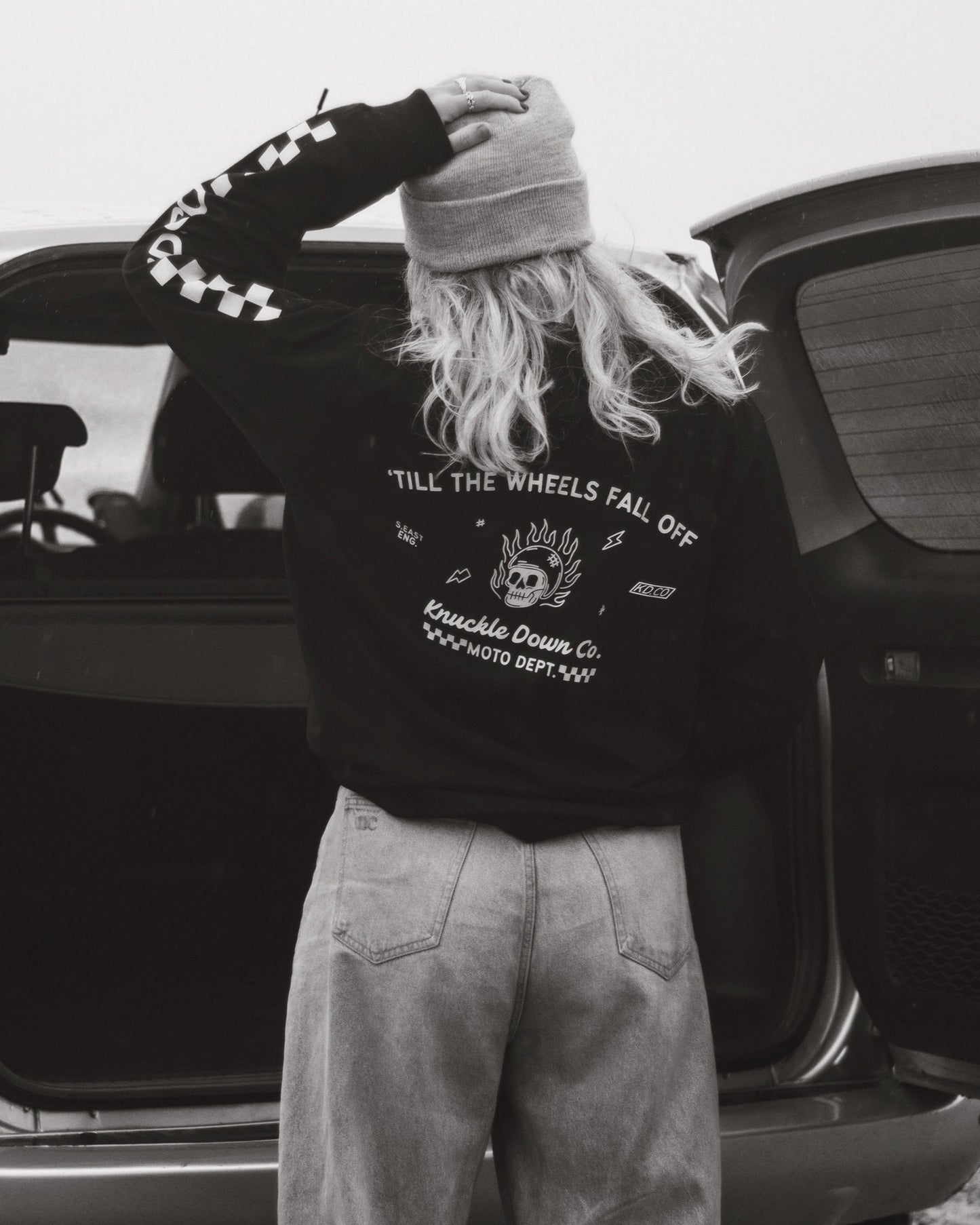 MOTO DEPT - Long Sleeve T-Shirt (Black)